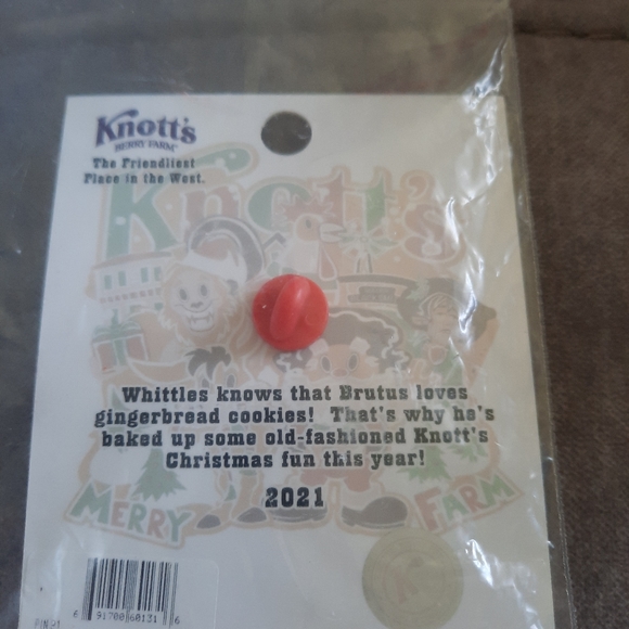 Knotts Merry Farm 2021 pin - Picture 2 of 2
